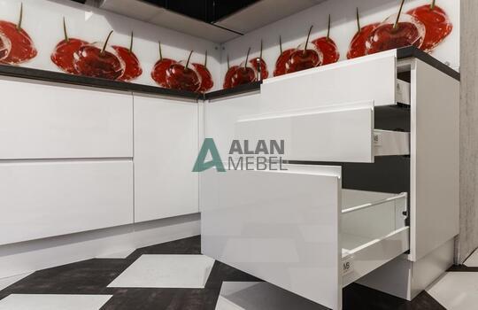 Кухня темного цвета 2 