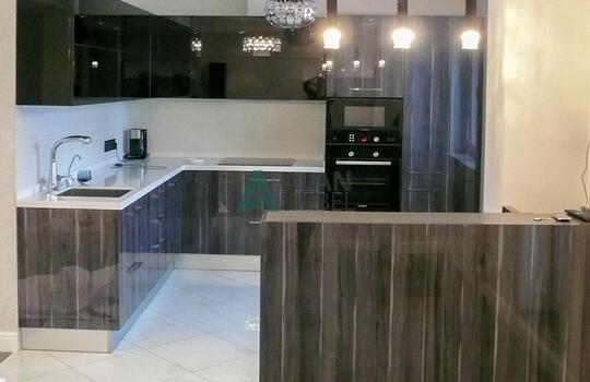 Угловая кухня из пластика 