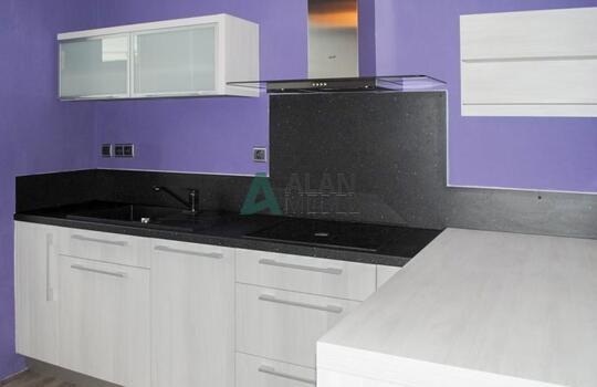 Кухня с барной стойкой 10 