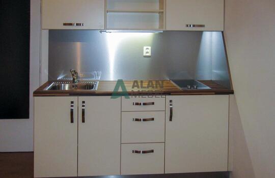 Кухня маленькая 