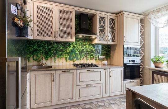 Классическая угловая кухня из дубового шпона 