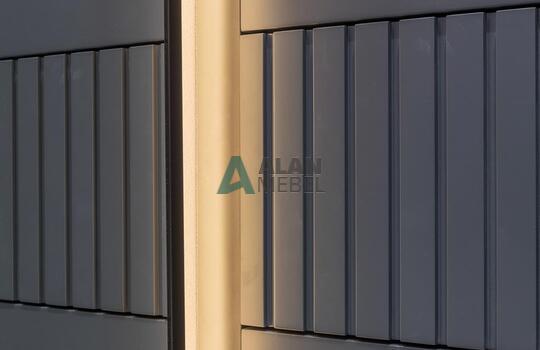 Корпусный шкаф в прихожую