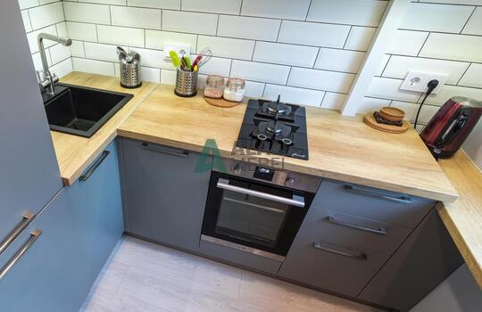 Кухня с фасадами Egger 1 