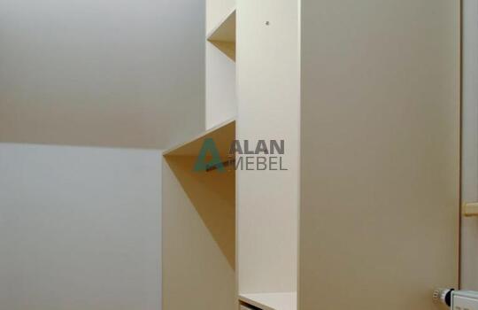 Гардеробная 10