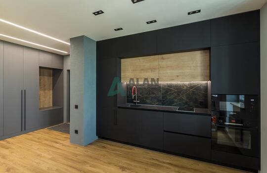 Кухня прямая под потолок 