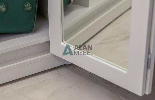 Шкаф в прихожую