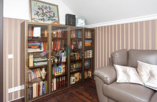 Набор детской мебели 4 