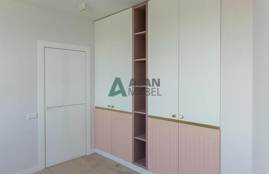 Шкаф для детской комнаты