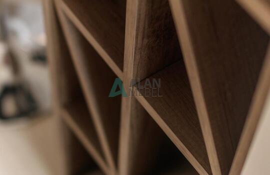 Светлая матовая акриловая кухня с барной стойкой на заказ 