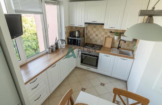 Кухня под окно 11 