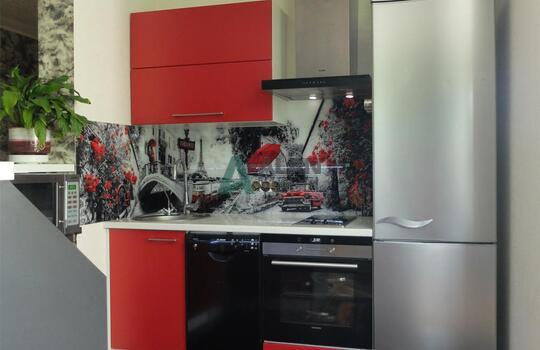 Кухня с барной стойкой 