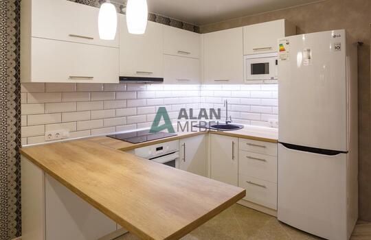 Кухня с барной стойкой 11 