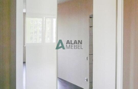 Корпусный шкаф-купе в спальню