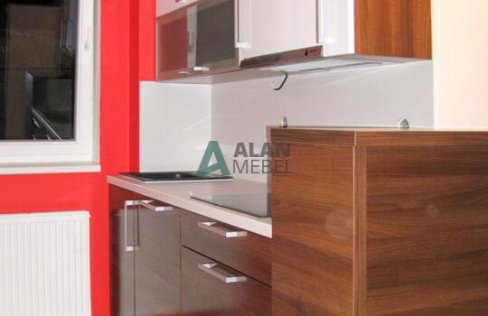 Кухня маленькая 