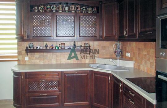 Кухня коричневого цвета 6 