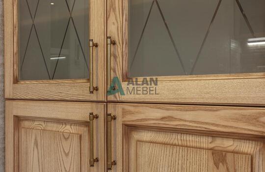 Шкаф для гостиной или большой кухни