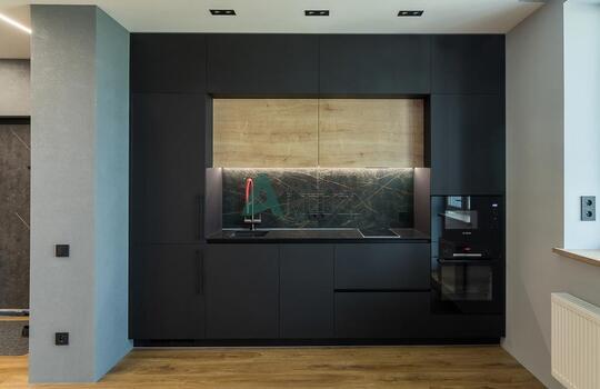 Кухня прямая под потолок 