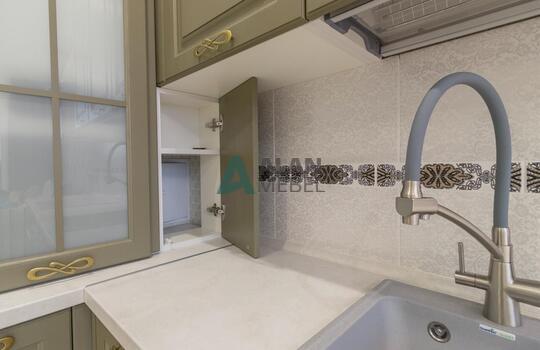 Угловая кухня из массива 10 