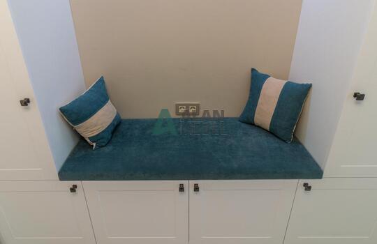 Шкаф для гостиной или большой кухни