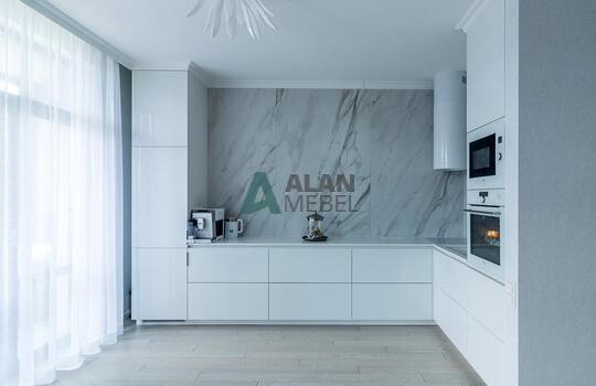 Угловая кухня без ручек из глянцевого акрила Senosan 