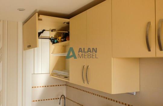 Кухня бежевая 