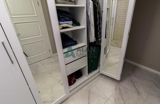 Шкаф в прихожую