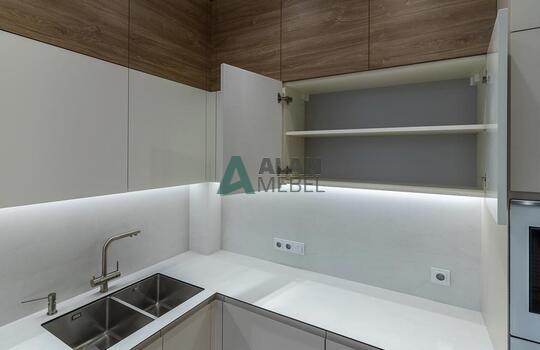 Угловая матовая кухни с МДФ фасадами 