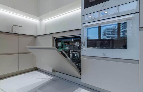 Угловая матовая кухни с МДФ фасадами 