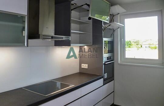 Прямая кухня 4 метра 2 