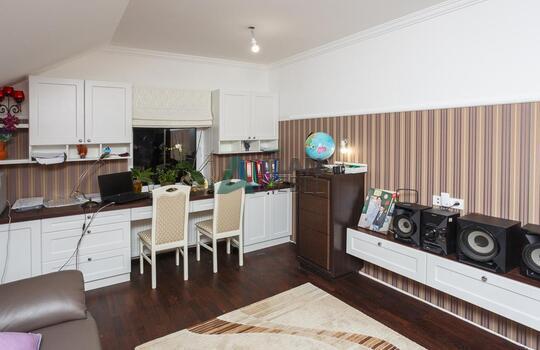 Набор детской мебели 4