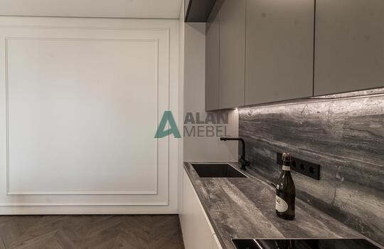 Кухня прямая под потолок 