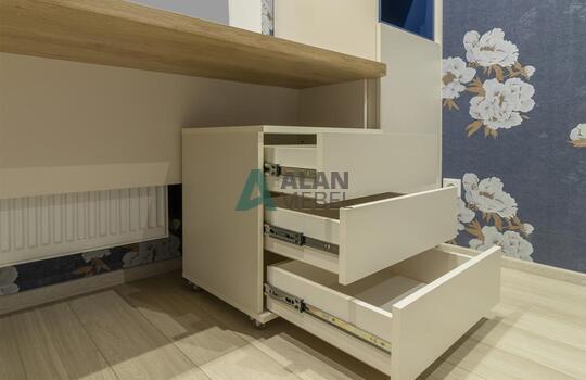 Гардеробная 13